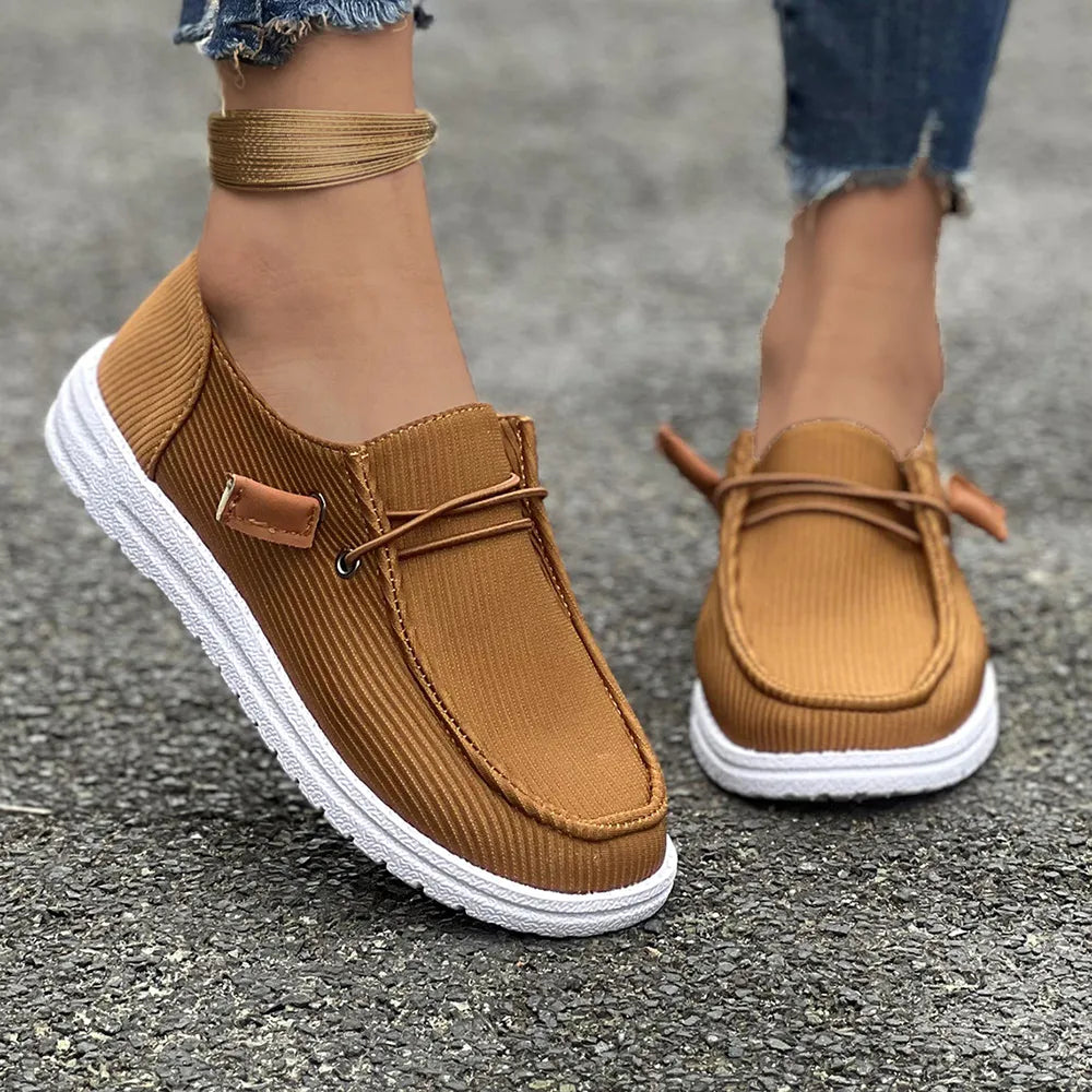 Round Toe Flat Slip-Ons DmGLabeL