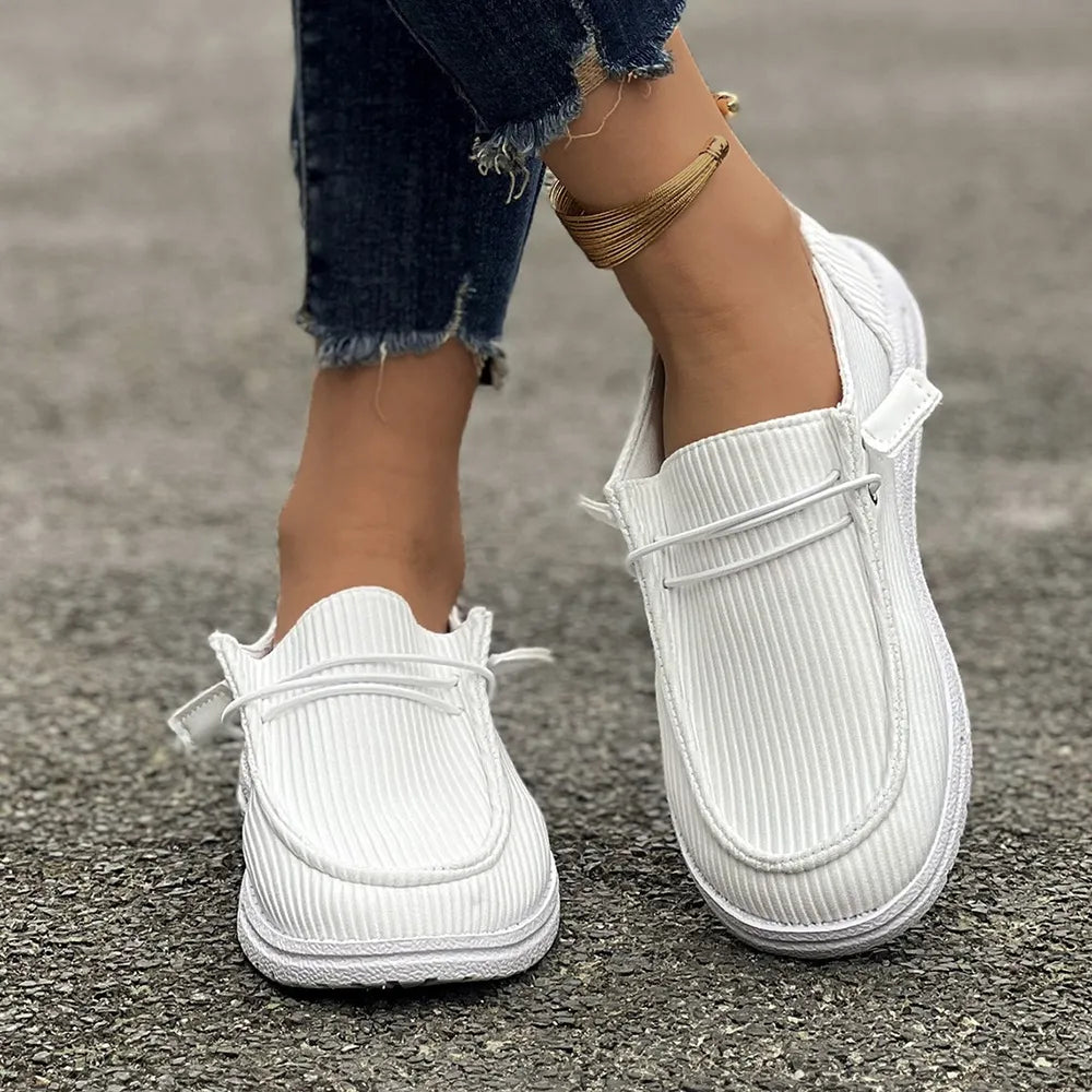 Round Toe Flat Slip-Ons DmGLabeL 