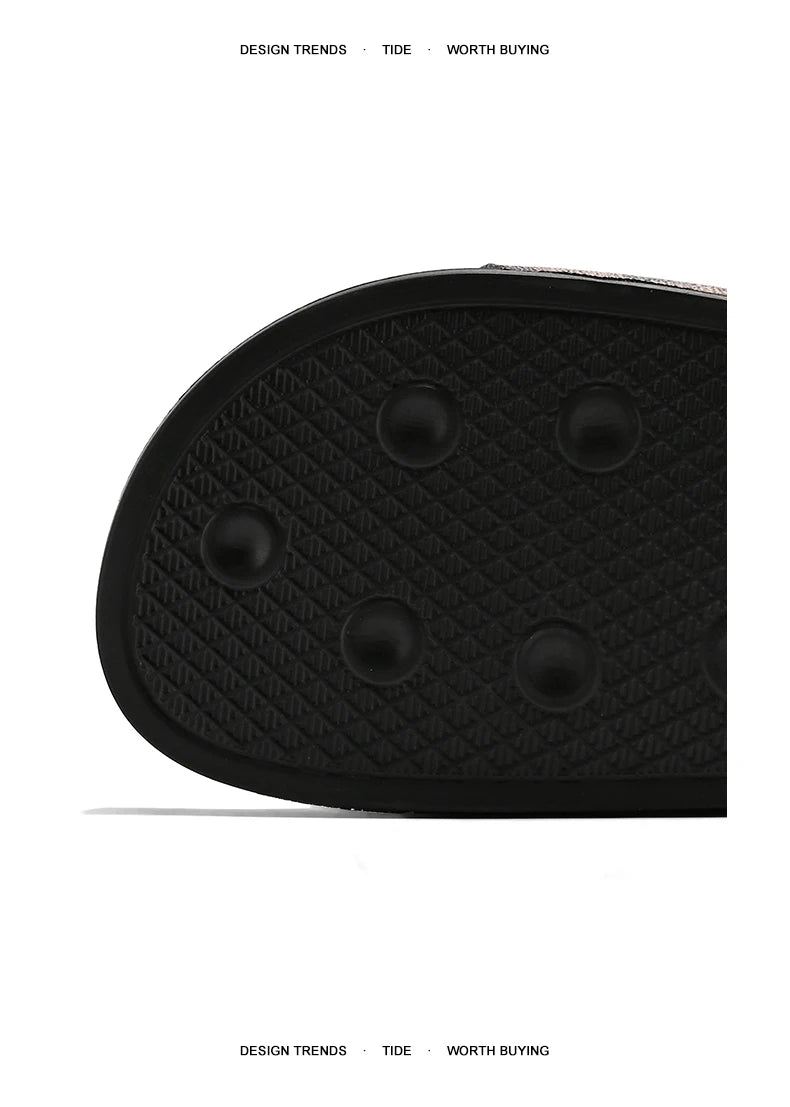 Men's Slippers 2025 Summer Outer Wear Men's Non-Slip Anti-Odor Casual Outdoor Beach Slippers