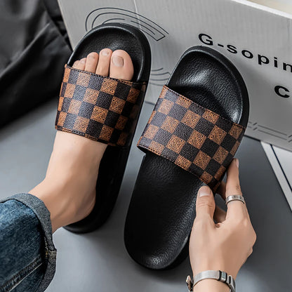 Men's Slippers 2025 Summer Outer Wear Men's Non-Slip Anti-Odor Casual Outdoor Beach Slippers